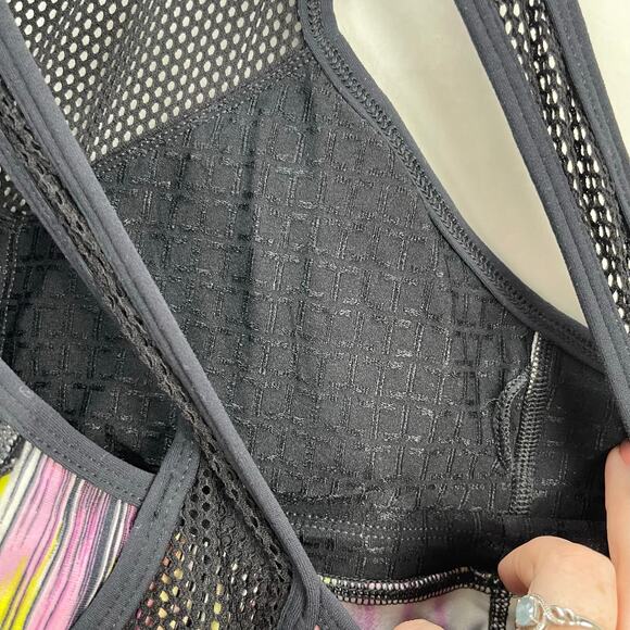 Trina Turk Recreation Women’s Moisture Wicking Mesh Racerback Tank Small - Picture 8 of 14